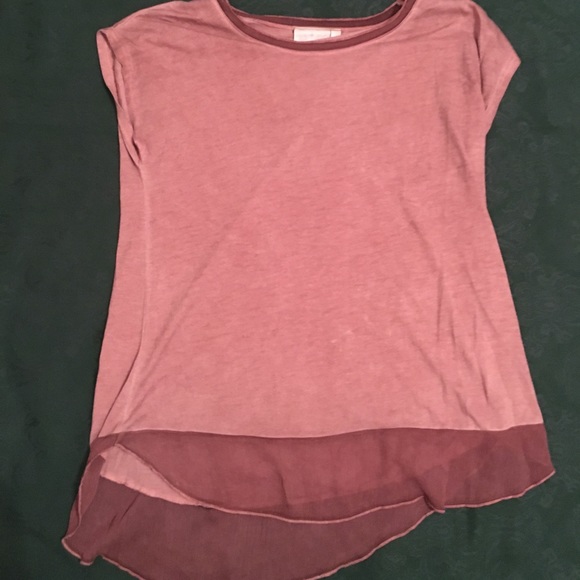 cute light weight tee - Picture 1 of 3